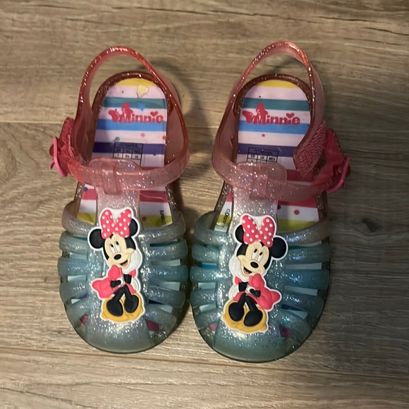 Minnie jelly shoes size 7 - Picture 1 of 4